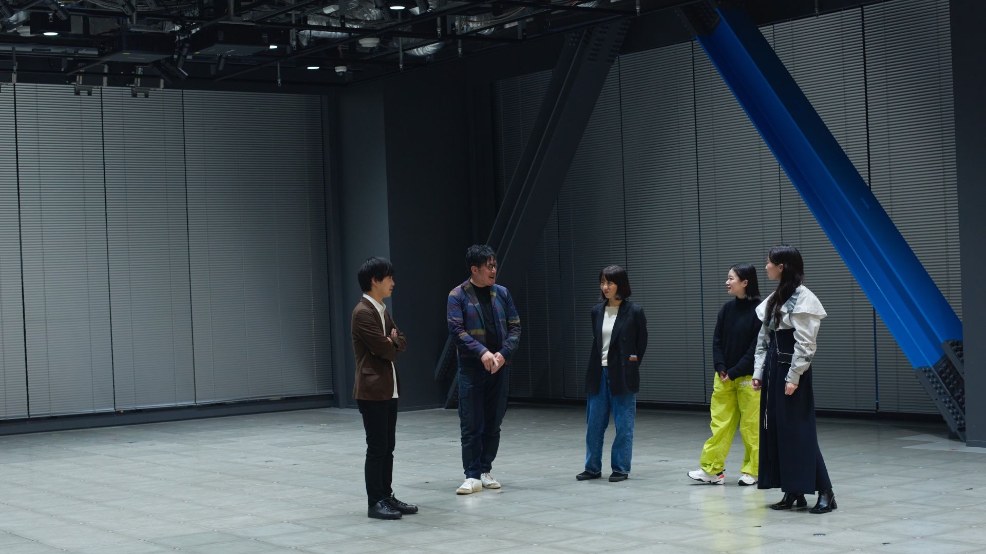 ใใถใคใณใณใใฅใใใฃใฎ็พๅจๅฐ #1